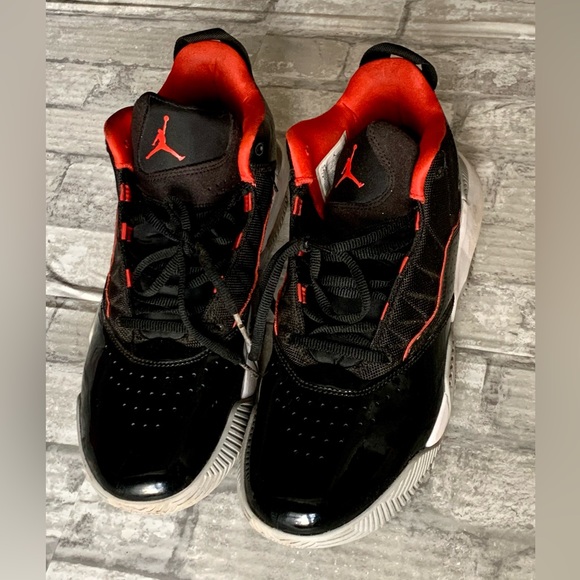 JORDAN: STAY LOYAL “BRED” MEN’S SNEAKERS - Picture 8 of 13